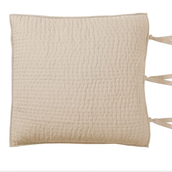 Set of 2 Pottery Barn Pic Stitch Quilted Euro Shams - Picture 2 of 8